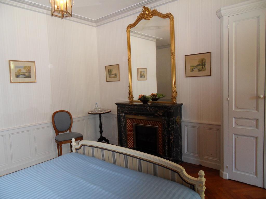 Chateau De La Motte Noailly Oda fotoğraf